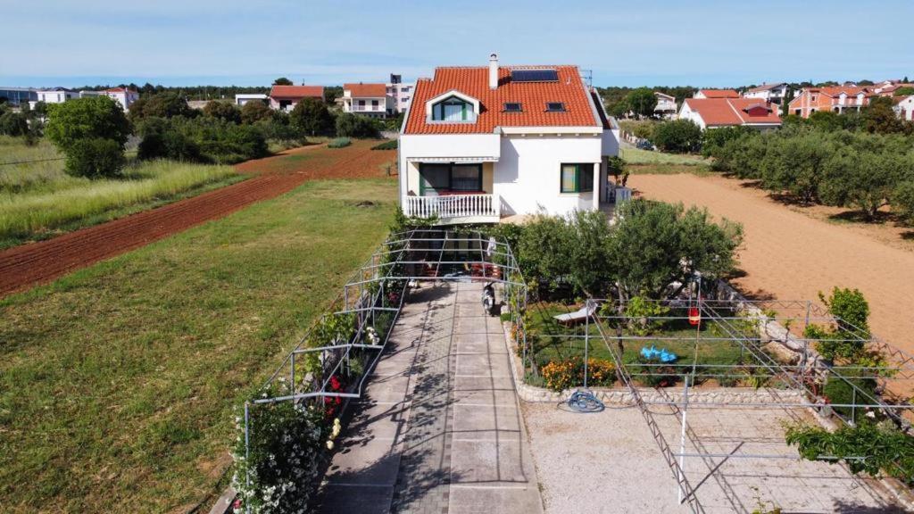 Apartments Marina Sveti Filip i Jakov Eksteriør bilde