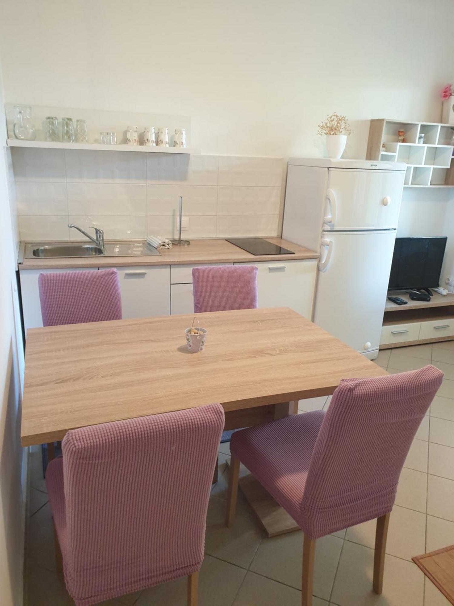 Apartments Marina Sveti Filip i Jakov Rom bilde