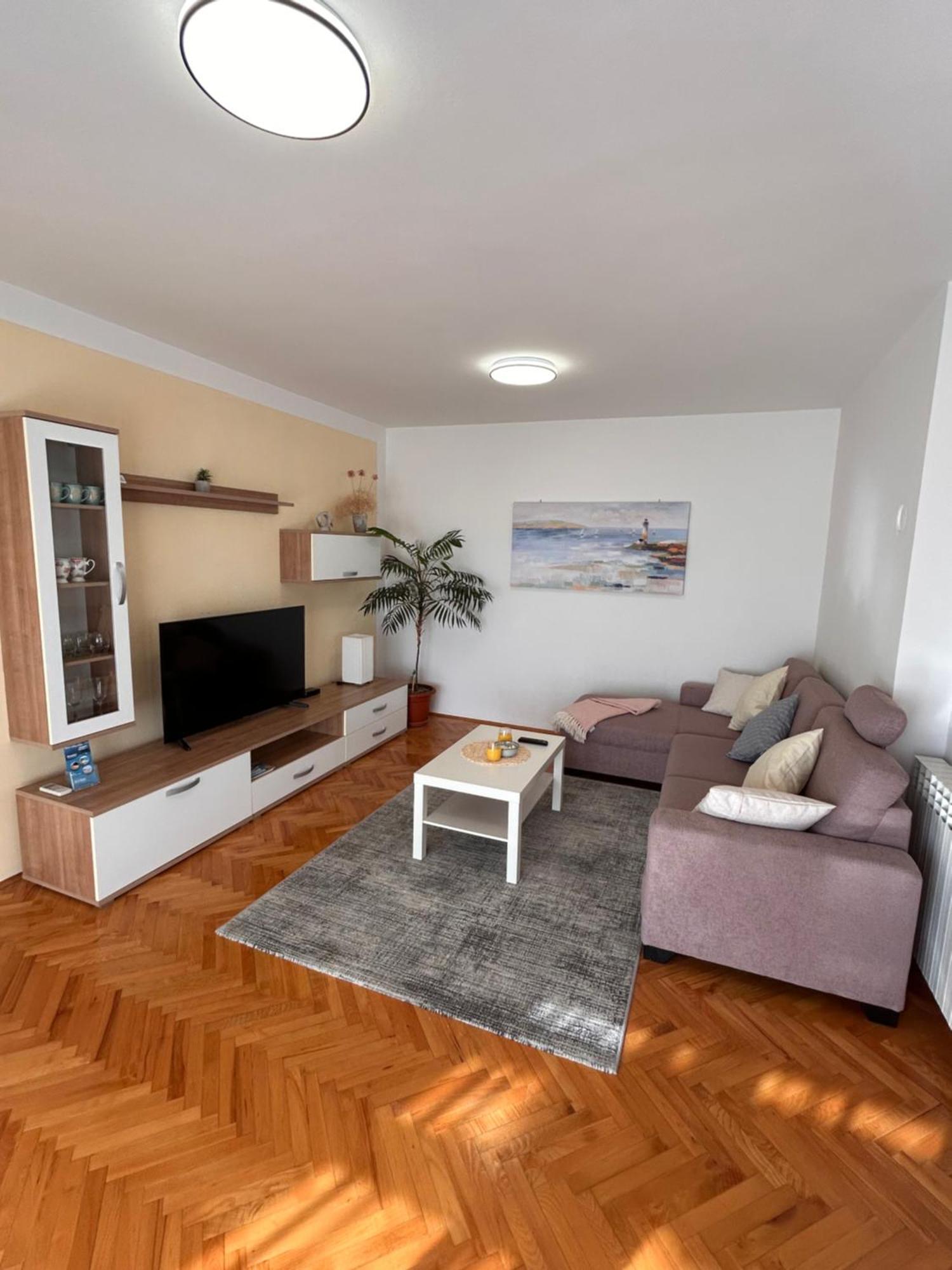 Apartments Marina Sveti Filip i Jakov Eksteriør bilde